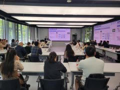 使用聪慧医疗中的深度可视化方式实现用人类视